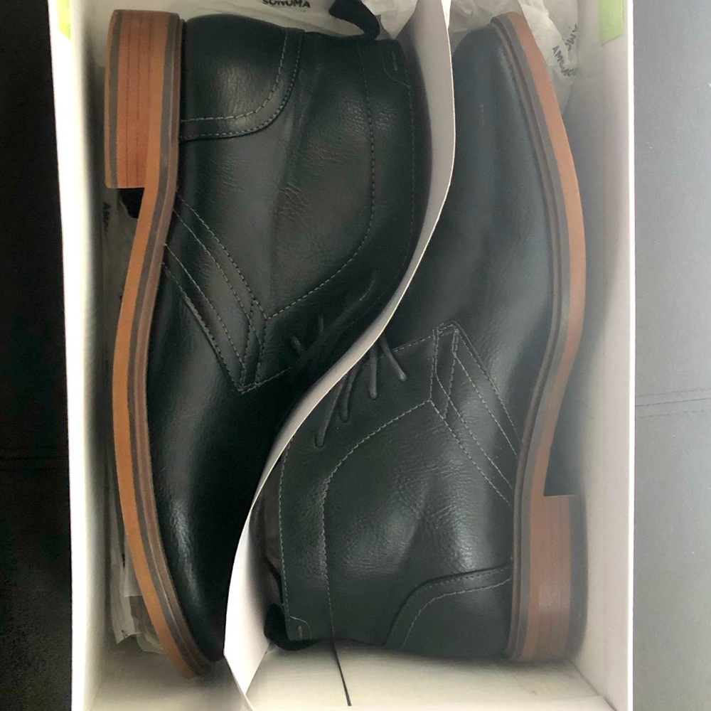Dress boots